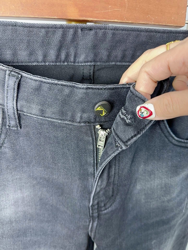 ブランドジーンズ角部分ディテール